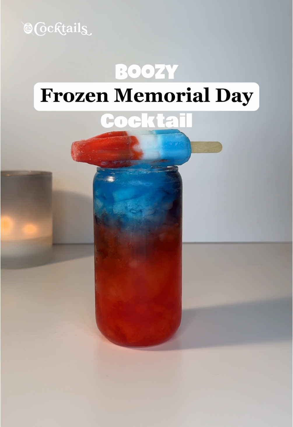 Feeling festive for MDW with this boozy bomb pop cocktail💙 #mdw #memorialday #cocktail #frozen #drink #boozy
