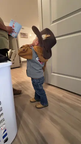 My little cowboy 💕 #cowboy #babyboy #2yearold #OOTD #momtok #fypシ゚viral #cute #babyfever 