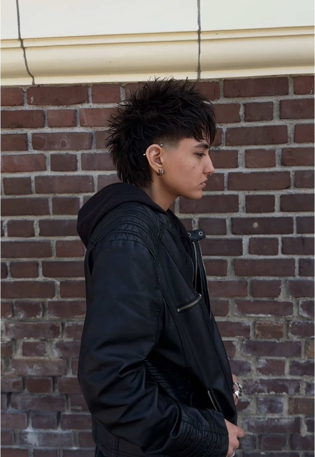 #hair #alternative #alt #alternativehair #texturedhair #texturizedhair #scissorcut #razorcut #shearwork #scissors #hairstyle #haircut #althairstylist #alternativehairstylist #downtownpomona #pomonabarber 