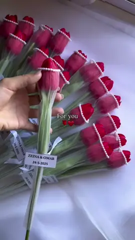 توزيعات توليب 🥀  وش حبيتو اكثر الأحمر ❤️ ولا الأبيض 🤍