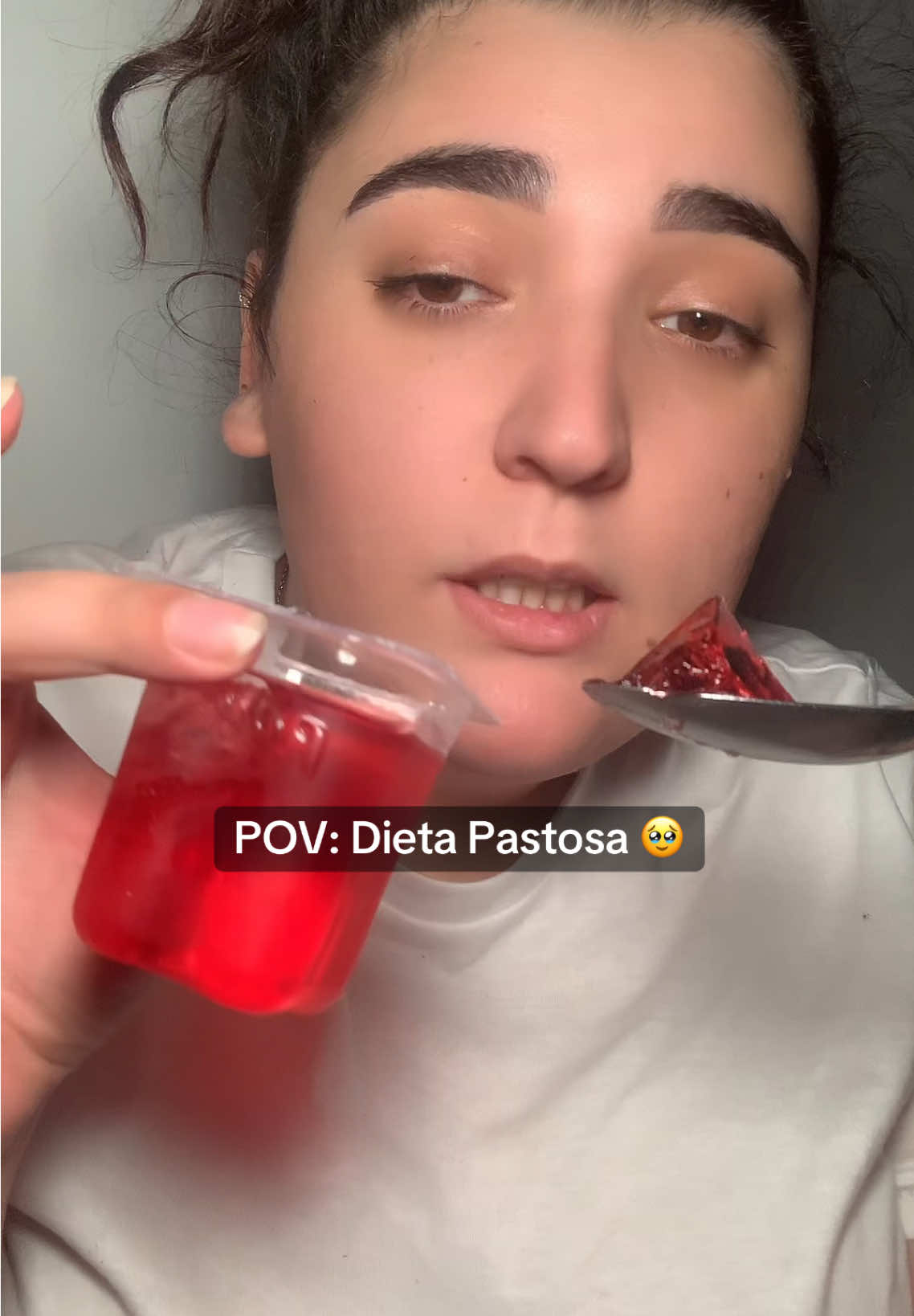 Já jantei uma creme de peixe, mas aptecia-me comer porcarias, fui buscar gelatina 💪🏽 estou com 18 dias pós operatório #bariatrica #dietapastosa 