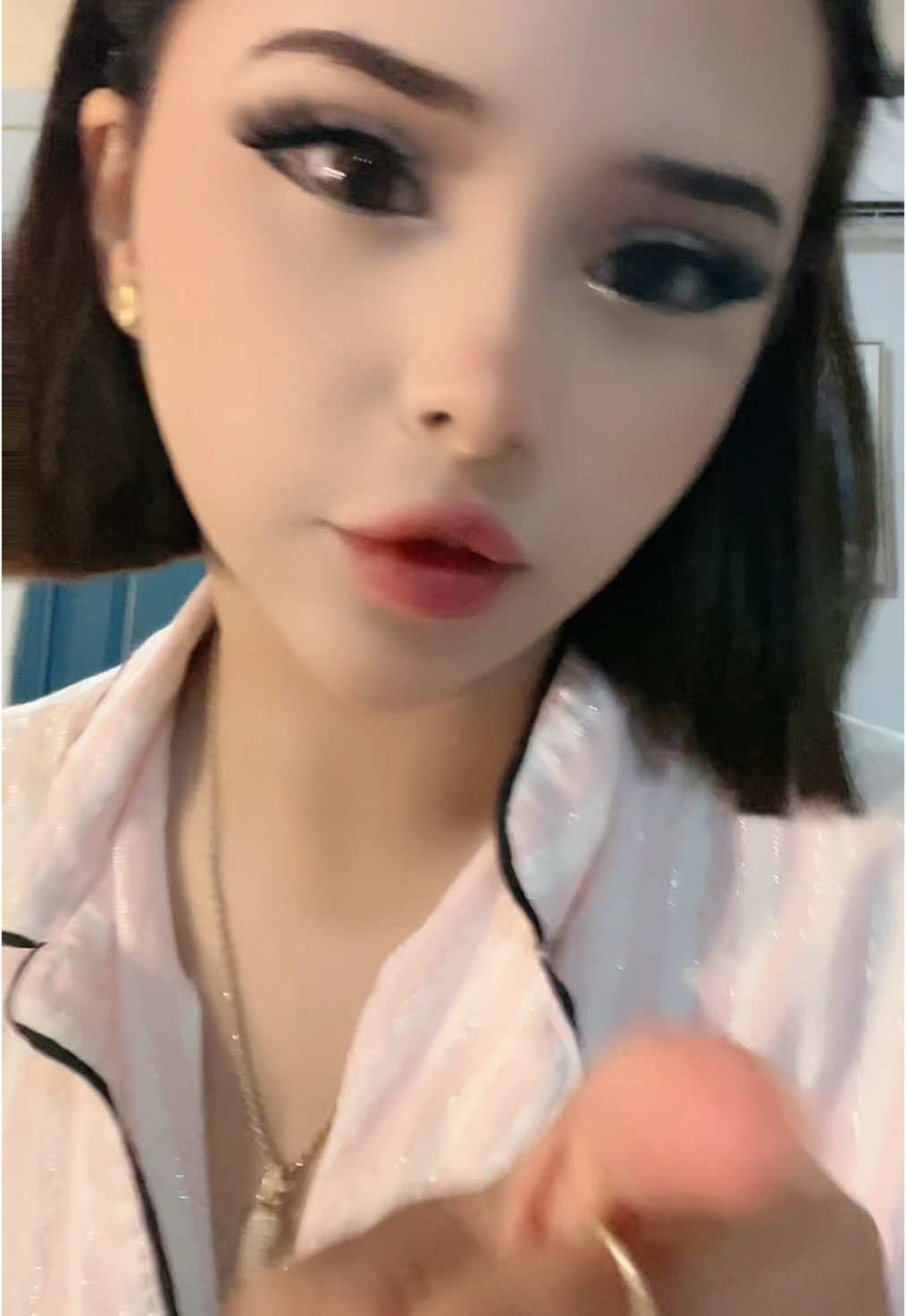 Ig: juley02_ @mayhuglashes #paratiiiiiiiiiiiiiiiiiiiiiiiiiiiiiii #viralvideos #fyp #comedia #humor #contenido #grwm #makeup #maquillaje #pickme 