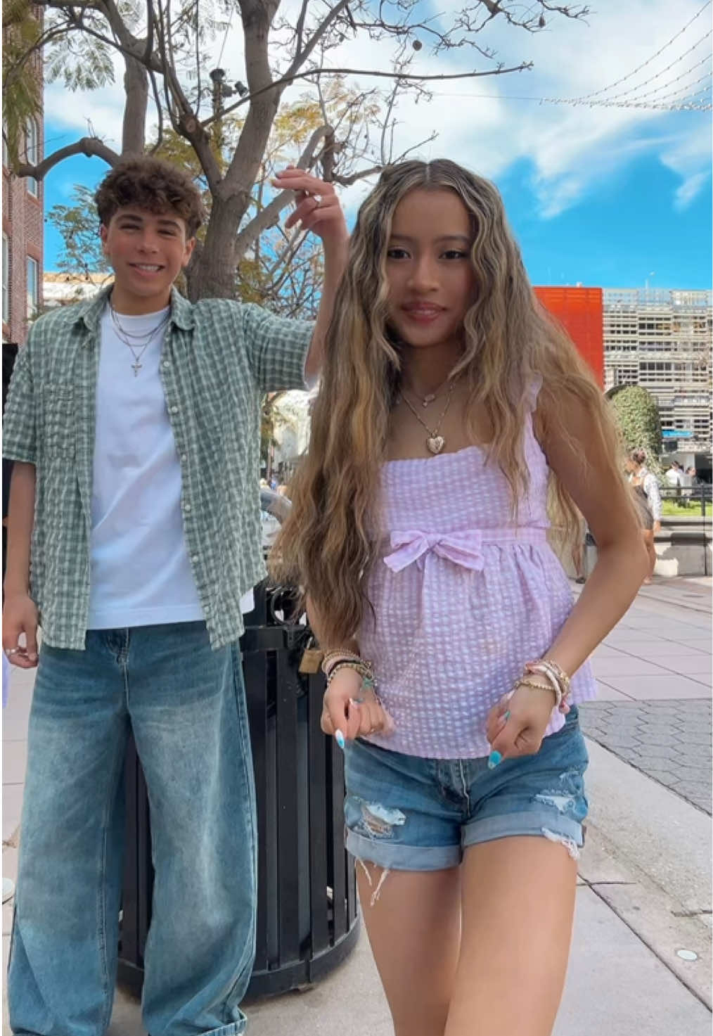 kinda matching lowk #tiktokdance #tiktok #bellascloset0 #bellaluu #viral #OOTD #outfitcheck #Summer #foryou #fyp #preppy #glowhouse #glowhouseparty    