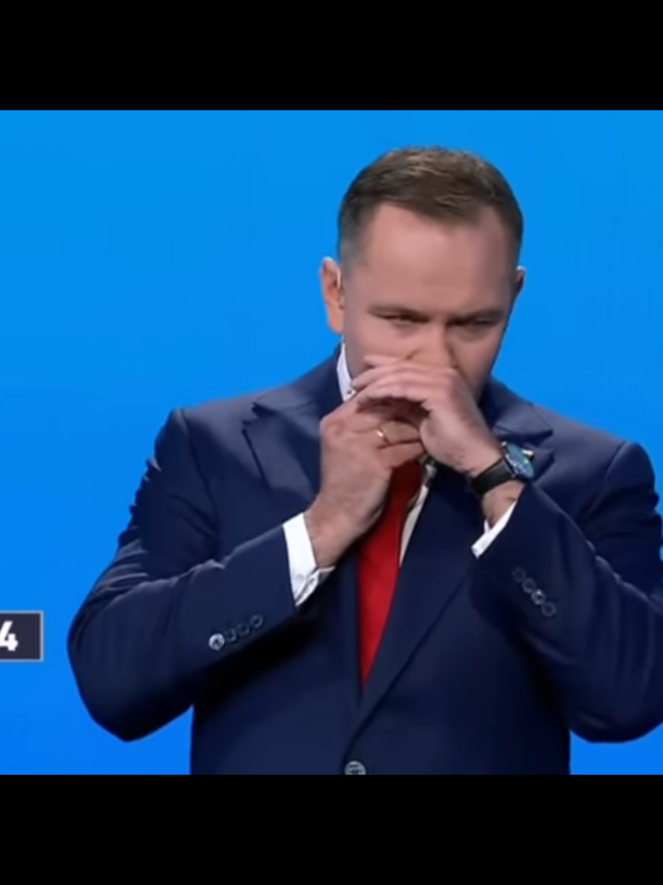 gestykulacja nawrockiego jest bardzo uniwersalna - pasuje do każdego filmiku 😛😛😛 #dc #fp #viral #dlaciebie #wybory2025 #nawrocki #trzaskowski #pacman #debata #foryou #polska #lubdf #makethisviral #naczasie #trend