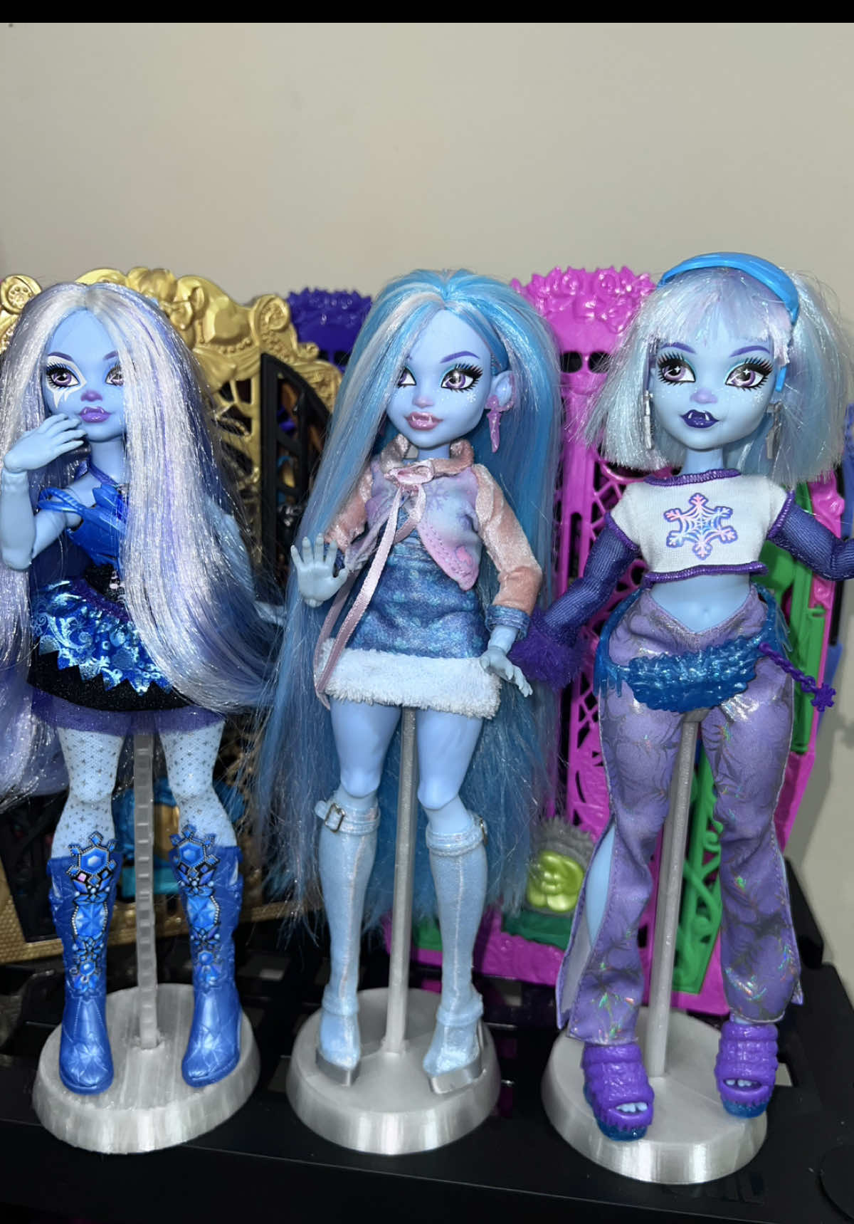 Fazendo suportes para momster high g3 Abbey  #monsterhigh #monsterhighg3 #monsterhighdolls #abbeybominable 
