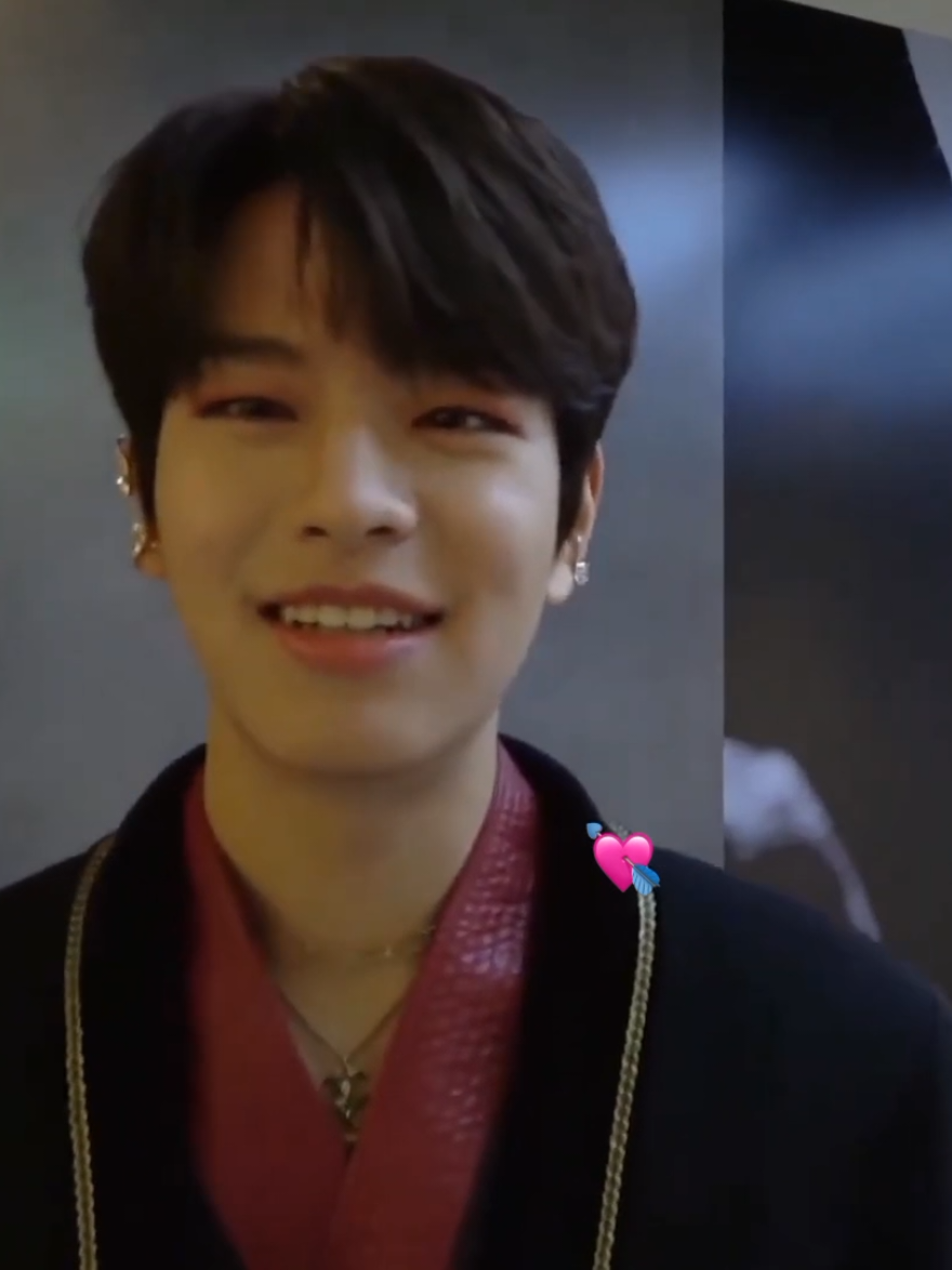 𝅭  ㅤ𝅭  ⎯⎯ㅤִㅤ #SEUNGMIN   ::   loamo taaanto , ed mi kurita al korasonsito ☹️☹️ K TIERNO C BE EN EL ULTIMO CLIP BAIIIiiiiiIiii 💧💧🤏🏻🤏🏻🤏🏻🤏🏻 kosita liiiindaa , korasom d freeesita 💝💝 #soulmates #fpyシ #paratii #noflopp #hanniiseungforeber😎 #amoaseungminalaberga #seungminista #myloveseung #lovelovelove #Love 