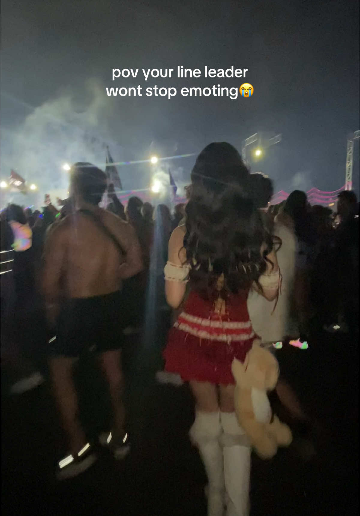 i just wanna dance😭  best mochakk set ive ever seen #ravetok #ravegirl #edmtiktok #edclasvegas 