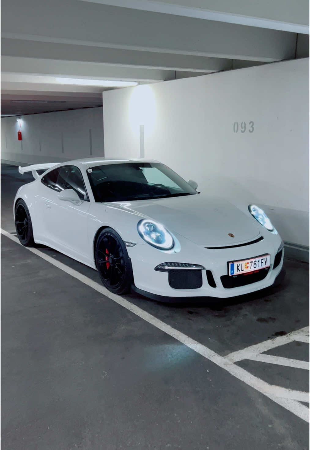 Ready for takeoff 🚀 #porsche #gt3 #sportscar 