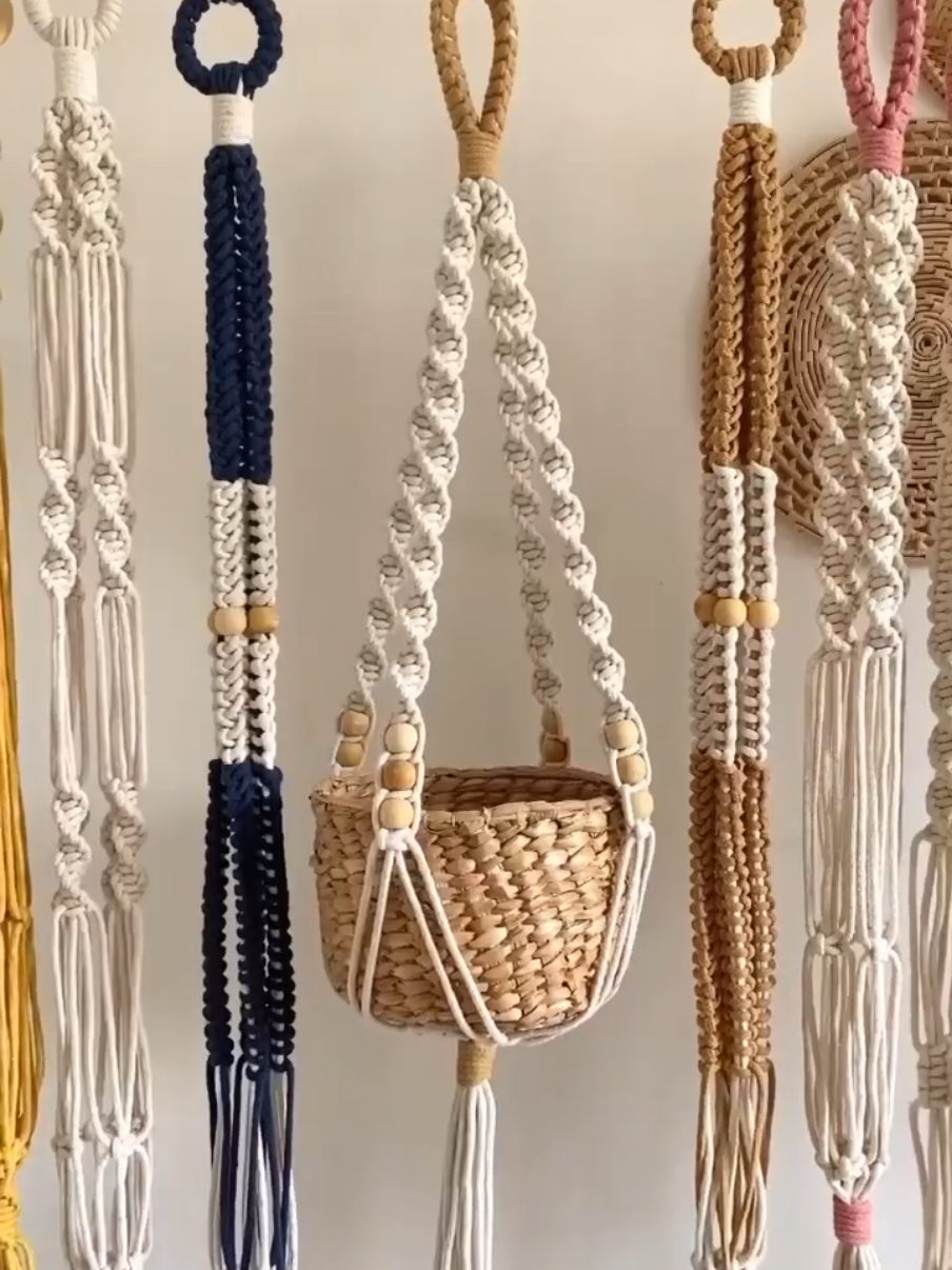 Macrame plant hanger ideas 🪴 #مكرميه_ديكور #macrametutorial #macrame #اعمال_يدويه_وفنيه #اعمال_يدوية #novachicart 