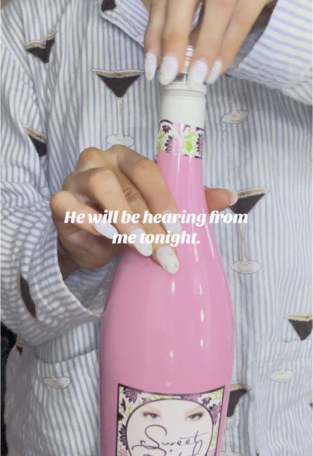 And that’s a fact 😏🍷  - Ask About Us In Your Local 🍷 Store To Find A Bottle Near You!  - #winelover #wineandwanderlust #winers #wineresolutions #moscato #wineoclock #sweetmoscato #winer #winehacks #wineorwhine #winery  