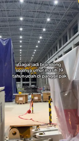 🤣#perintismuda #storykuli #kuliproyek👷🏼 #saftey #powerhouse #helemkuning #lewatberanda #4u 