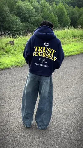 Nói gì về con áo khoắc này. Quá đẹp lun nha. 🥰#ao #aohoodie #thơitrang #xuhuong 