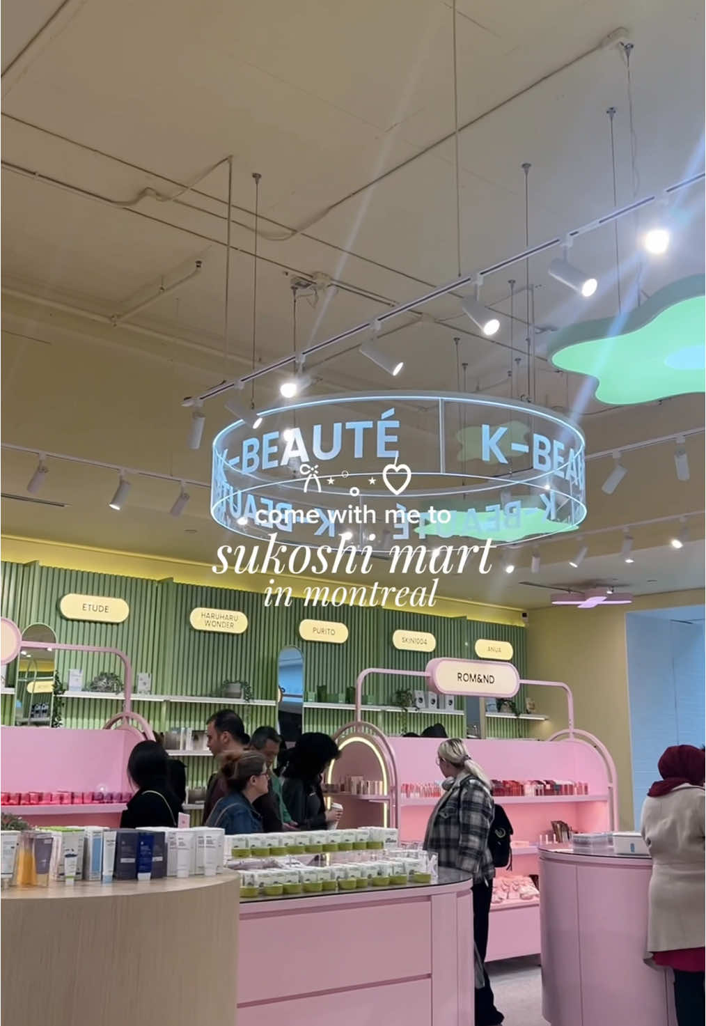 cutest store ever omg ♡ @SUKOSHI @Royalmount #montreal #mtl #sukoshimart #sukoshi #kbeauty #skincare #kpop #koreanskincare #shopping #royalmount #fyp #foryou #foryoupage #Vlog #diary 