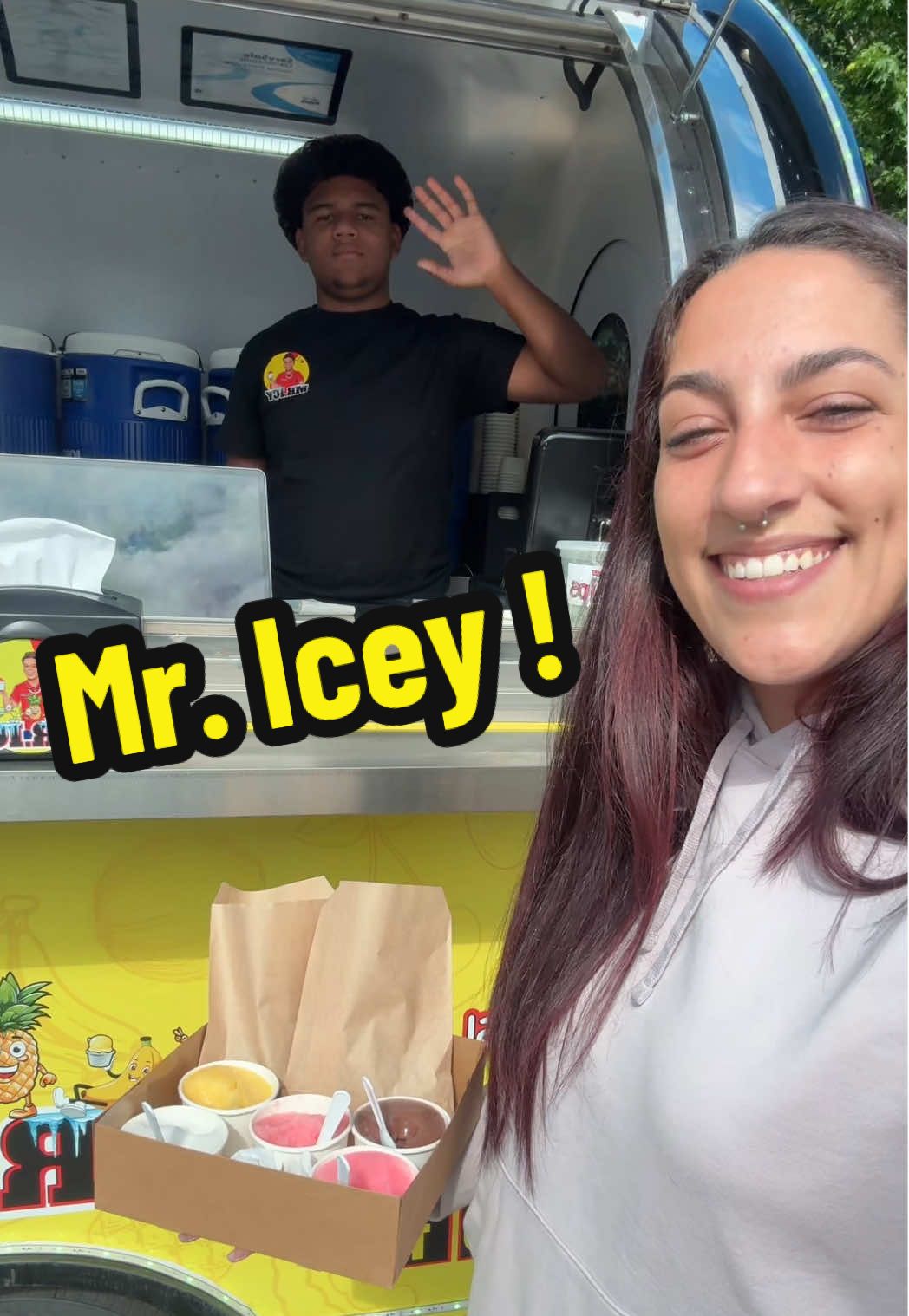 Have yall heard of @Mr.icy !?!  This young man has his own little icey business with the help of his parents and I’m SO happy to have met them & got to try all the flavors !! Idk which one is the best! Only $2 for these size cups so YOU can try em all too 😁👏🏽  #mricey #SmallBusiness #supportsmallbusiness #fallriver #fallriverfoodie #Foodie #chelseats #slushy #refreshing #cottoncandy #coconut #strawberrybanana #cakepop #homemade 