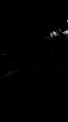 وہ مجھے یاد کرے ایسا ترقہ نکلے میری ایک طرفہ محبت کا نتیجہ نکلے تیری آنکھوں دیکھائی دے محبت میری بے نمازن تیرے بستے سے مسلہ نکلے 💔🚭🥺