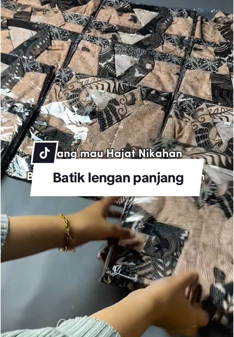 Rekomendasi batik lengan panjang murah#batik #batiklenganpanjang #bajubatikpria #bajubatikcouple #bajubatikcouplekeluarga #bajubatikprialenganpanjang #bajubatikseragam #bajubatikseragaman #bajubatikhajatan #bajubatikkondangan 