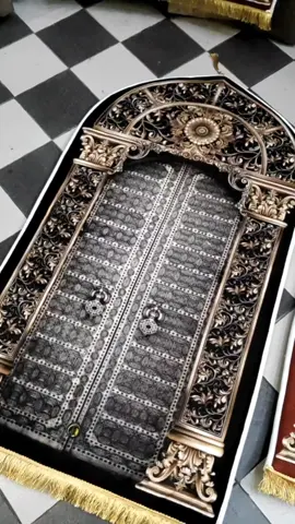 Ganti Sajadah Tipis yang bikin gak nyaman #threemstore #sajadahtebal #sajadahpremium #sajadahjumbo 