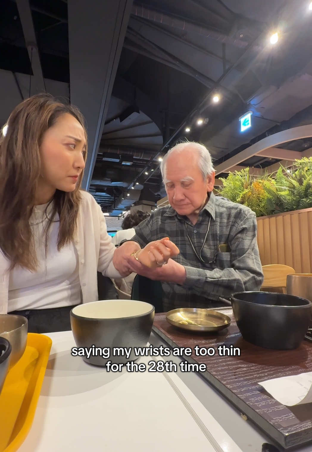 not him asking if my jewelry is all fake 🤣🤣😆😆 #grandpasoftiktok #grandpa #koreangrandpa #parents 