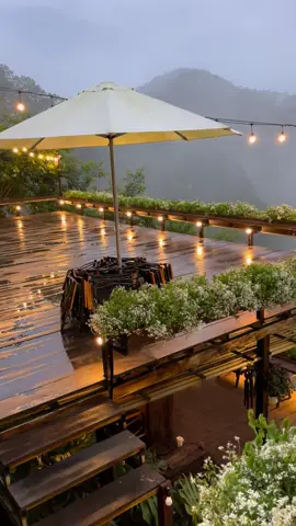 Muốn thấy cầu vồng phải biết gánh chịu những cơn mưa  #binhyendalat #capheviewdepdalat #dalatmongmo #homecaphedalat #rivewdalat #sanmay #tiemcaphethenhthang #caphenhabenrung #nhabenrung #thongodalat #chil 