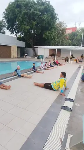 Pemanasan pagi bersama Flobamora Swimming Club di Kolam renang Senen #clubrenang #flobamoraswimming #belajarrenang #fyp #babyswim #akuatik #akuatikindonesia #fsc #xyzabc #fypppppppppppppppppppppp #gorsenen #kolamrenangsenen 