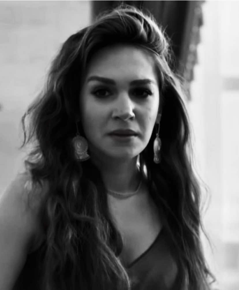 Sadakat çok kötü bir insan ve annesin..#uzakşehir #keşfet #fyp #nare #sezenaksu 