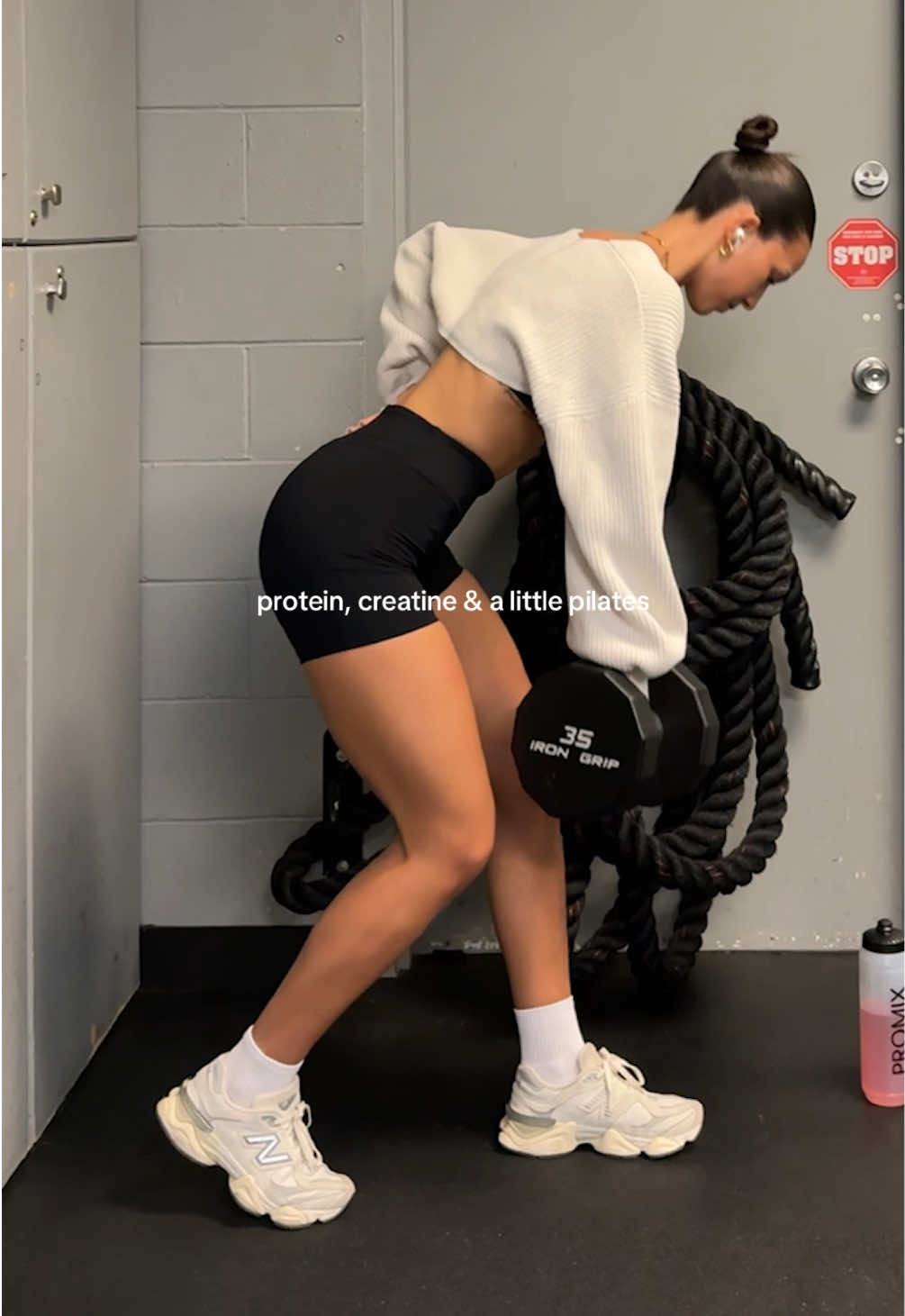 the girls that get it, get it 🤝🏼 six week dumbbell only workout program is linked in my bio!  #gymgirl #gymgirlsoftiktok #gymmotivation #gymgirlshit #workoutroutine #workouts 