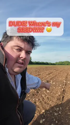 Can you guess why this row of plants hasn’t come up? 🤨 @Farmers Weekly @Farmers Guardian @cerealsevent @Oakley @DJI Official @DJI Osmo #drought #plants #seeds #farmlife #farming #agriculture #fyp #rain #schoffel