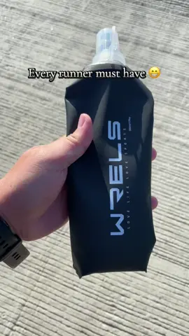 Nasa running era naba ang lahat? 😁 Running essentials for hydration. Super affordable 😉🔥 #softflask #softflaskbottle #runningera #hydration #run #Running #healthylifestyle 