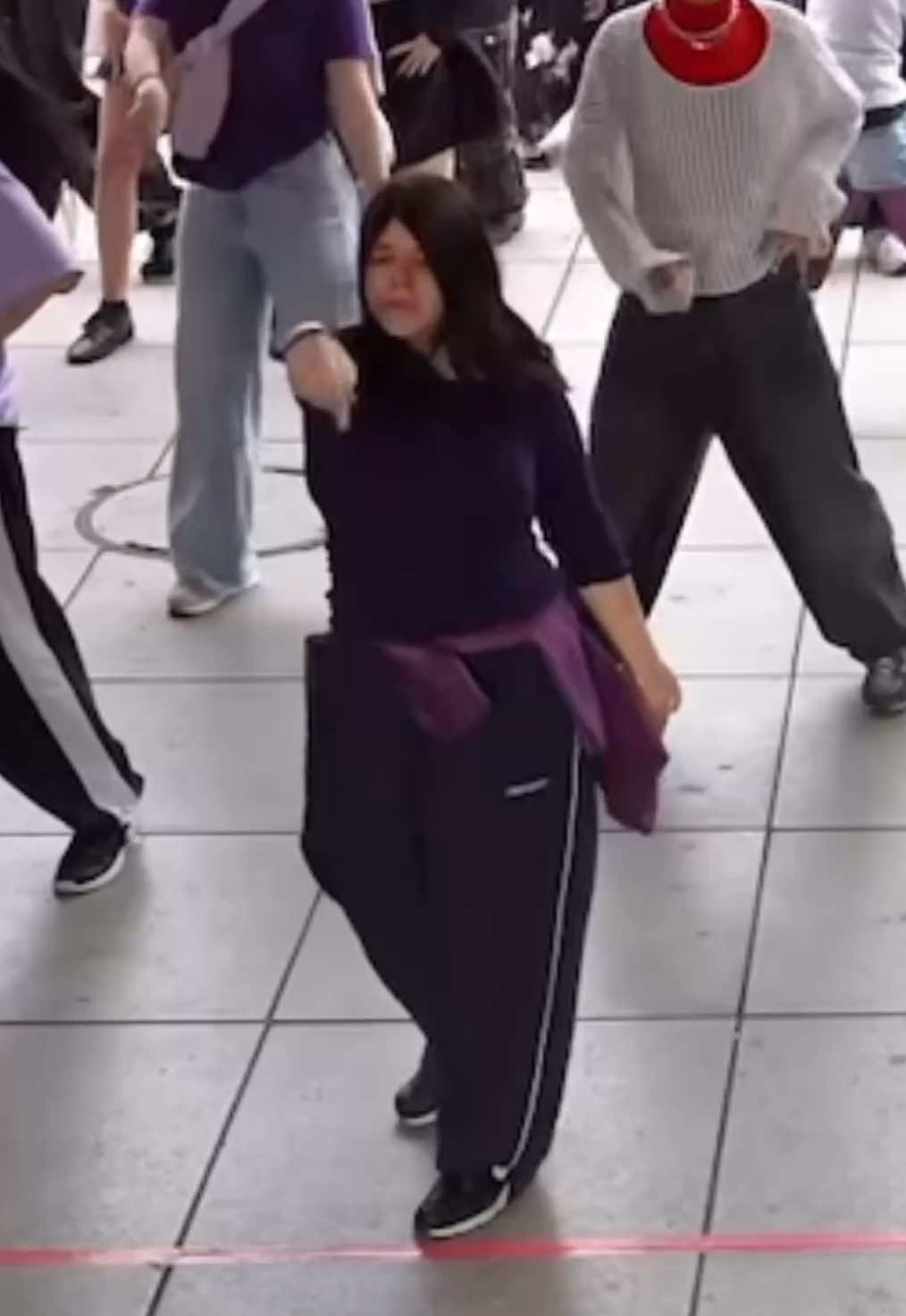 missing fearless era :(  - @LE SSERAFIM  - @Kpopper  - #fy #fyp #foryou #dance #dancer #dancechallenge #kpop #fearless #lesserafim #randomdance #randomdancekpop #berlin 