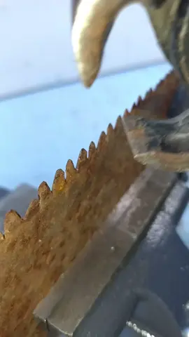 Masters, take note of this trick! How to open a wood saw blade so it cuts easily #DIY #woodworking #tips #tricks #howtomake #tool 