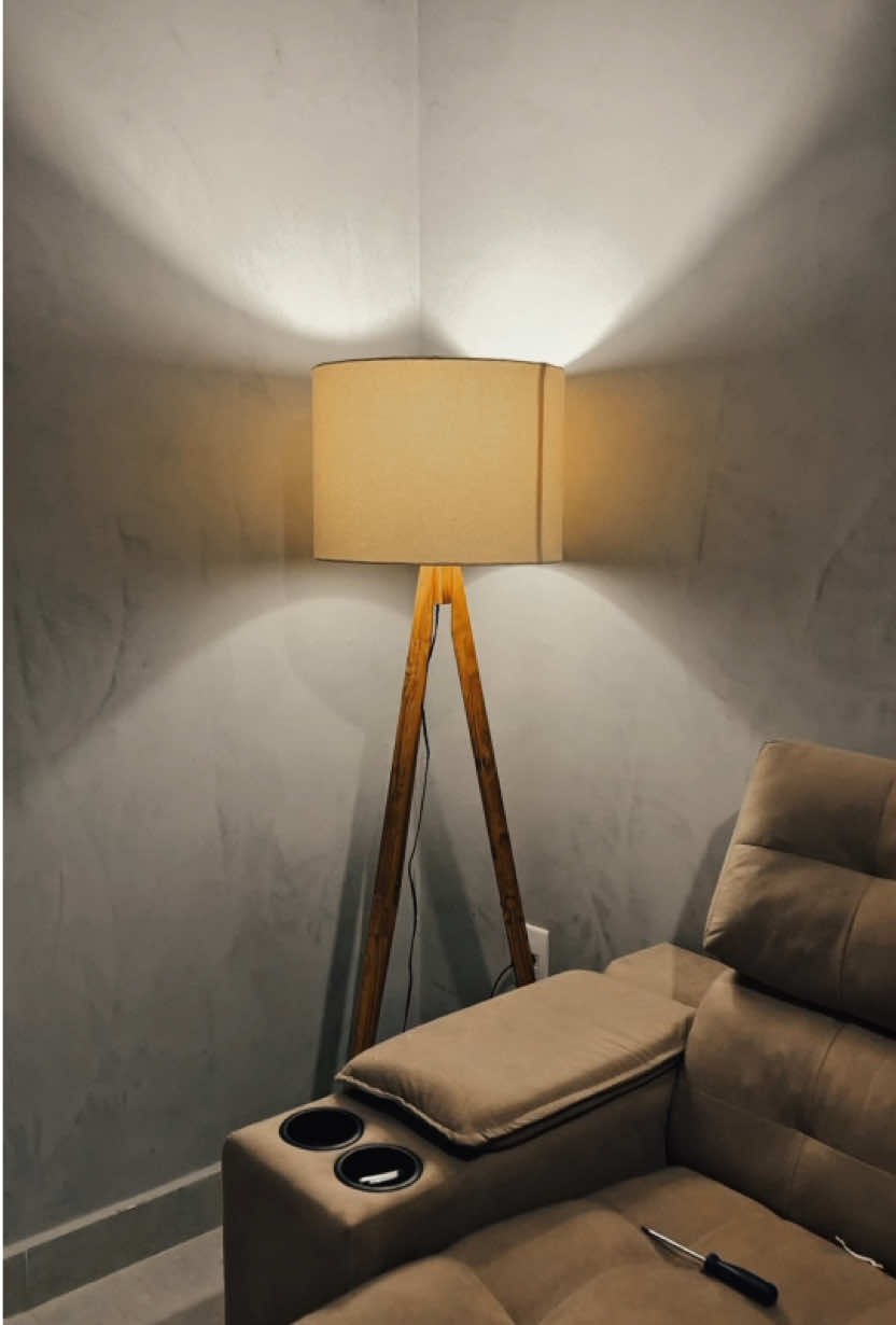 Casa linda e decorada gastando pouco. #abajur #decoracao #casa #coisadecasa #abajurdechao 