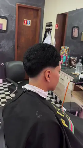 Corte só jaca ⚡ . #barbeiro #barbeiro #explore #sobrancelhas #barbershop #cabelo #cabelocacheado #fyp #fyp 