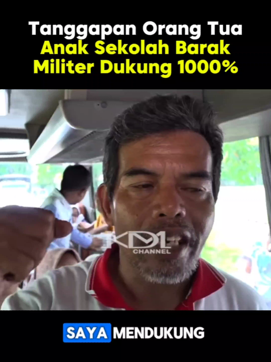 Tanggapan Orang Tua Anak Sekolah Barak Militer Dukung 1000% Program Kang Dedi Mulyadi Dodik Bela Negara Sekolah Kebangsaan Menurut Para Orang Tua, Banyak Terasa Perubahan Pada Anak Menjadi Lebih Disiplin Dan Berkarakter Para Orang Tua Sangat Senang Dengan Program Ini Dan Meminta Kalau Bisa Durasinya Diperpanjang 😁 Bagaimana Pendapatmu? Tulis Di Kolom Komentar Ya! #kdm #dedimulyadi #gubernurjabar #gubernurjawabarat #kangdedimulyadi #sekolah #barak #militer #orangtua #anak 