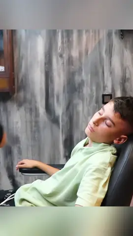Sleep sleep sleep that is all we are here for is for your to sleep #RelaxingVibes #FacialASMR #HeadMassage #asmr #barbershop #barber #fyp #explore 