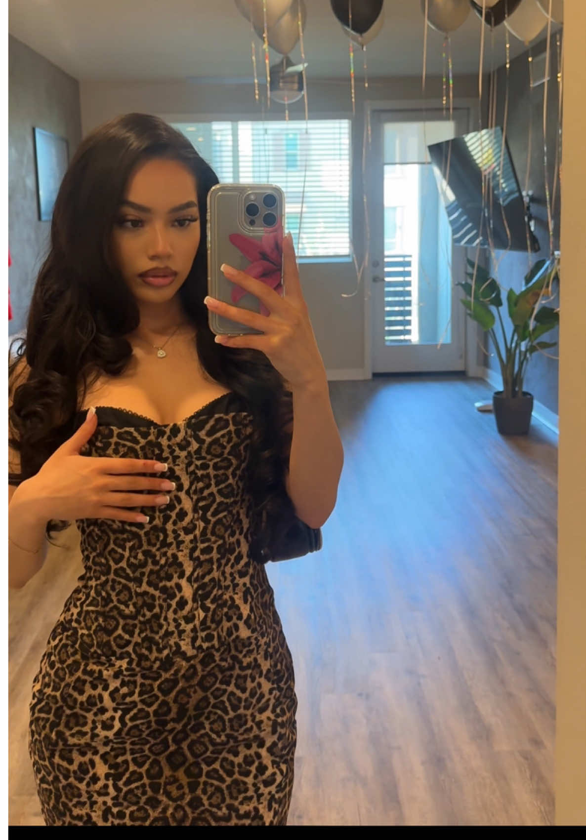 Love me sum leopard print🐆😩 #dresses #fashion #grwm #leopardprint #ohpolly #makeup 