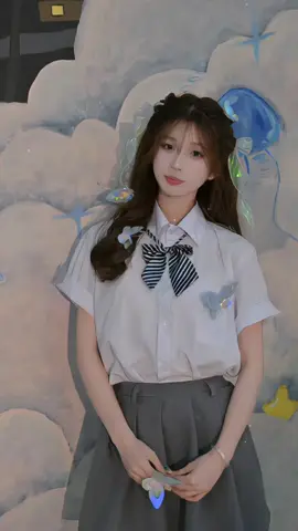 #CapCut Nàng tiên cá 🧜🏻‍♀️🧜🏻‍♀️#trendbienhinh #nangtienca #xh 