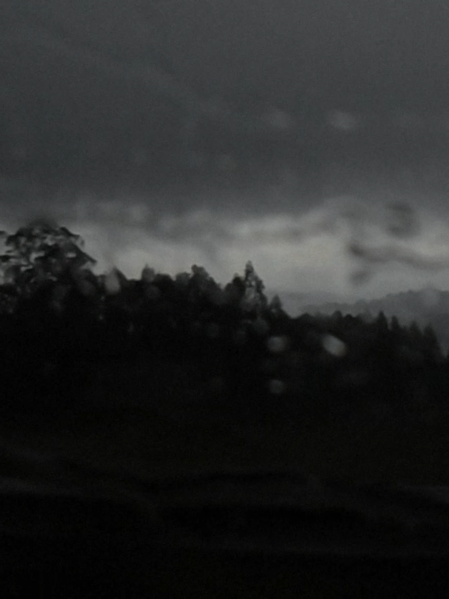 2:15 am. . . . #dreamcore #mood #vibes #realcore #digitalcamera #rain 