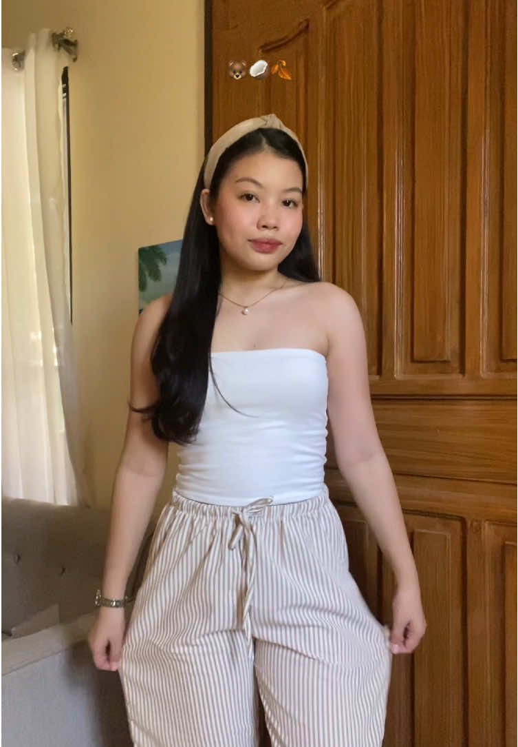 love this simple fit this summer☀️  @calliahfashionstore #meratubetop #loosepants #summeroutfit #fyp 