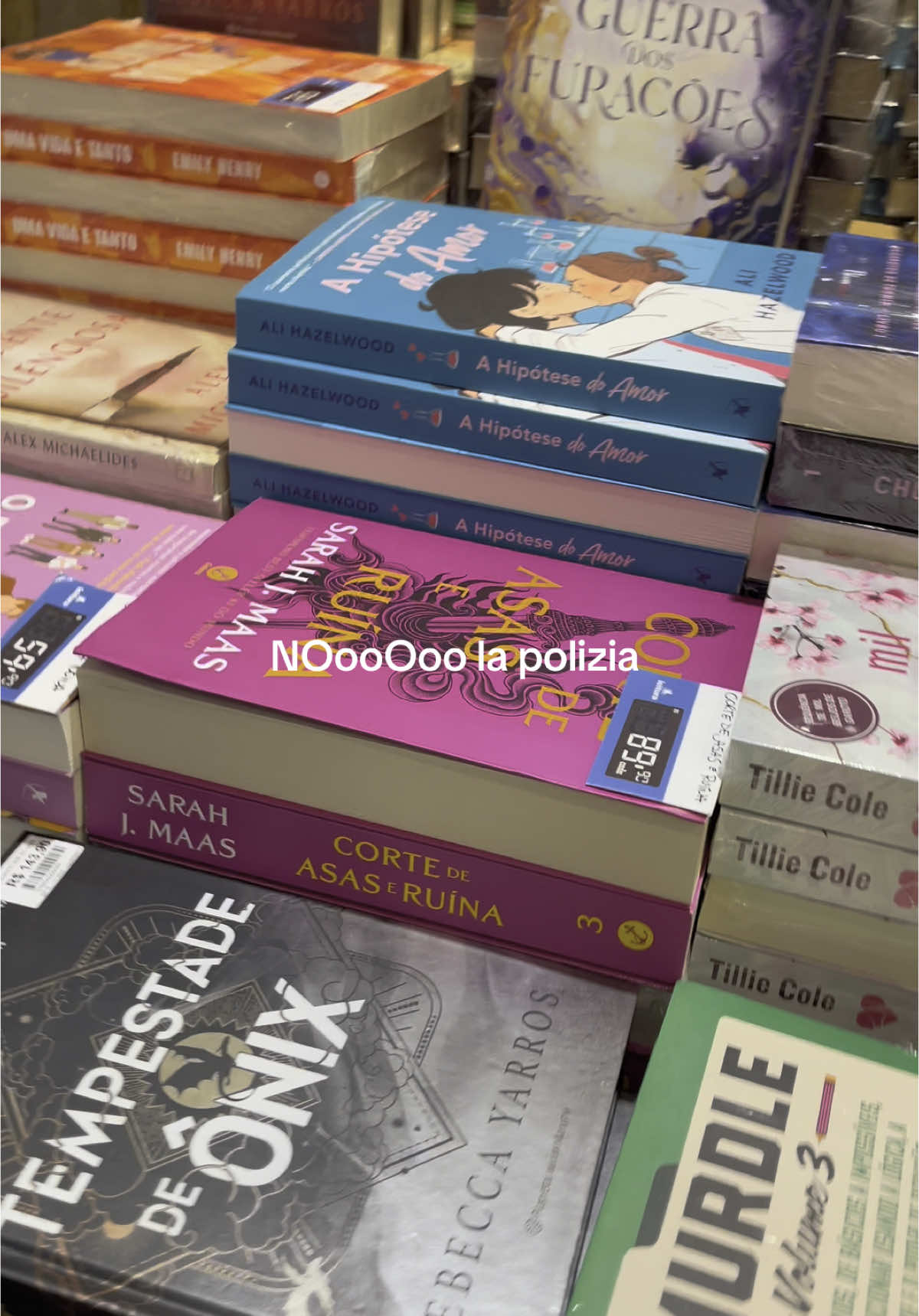 sempre assim sabe #BookTok #booktokbrasil #livrostiktok #livrosemaislivros #booktoker #livrosdefantasia #livraria 