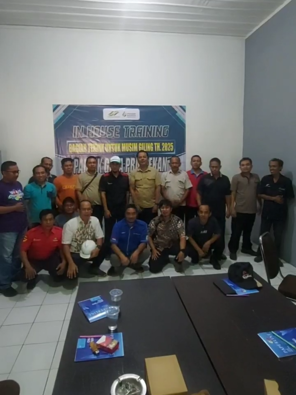 INHOUSE TRANNING BAGIAN TEKNIK UNTUK MUSIM GILING TH. 2025 PABRIK GULA PRADJEKAN _Tumbuh, juara, bangun negeri_ _PG. Pradjekan Jaya, Laba, Juara_ #pabrikgulapradjekan  #pabrikgula  #ptsinergigulanusantara 