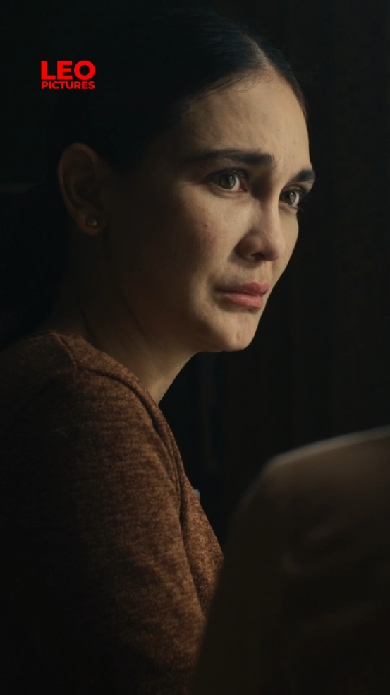 Apa yang menjadi solusi akhir buat Lastini, merelakan atau terus berjuang demi Arum? Film Jalan Pulang tayang 19 Juni 2025 di seluruh bioskop Indonesia. #leopictures #filmjalanpulang #19junidibioskop #pulangatauberpulang #tigaratuhoror #lunamaya #shareefadaanish #taskyanamya #TikTokTainment 
