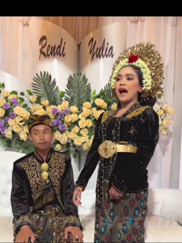 #pernikahan #bocil #viralvideo #vairal #viral #lombokvirall🌴🌴 #lomboktiktok #lombok #pengantin #pengantinbaru #pengantinviral #fyp #foryou #foryoupage #fy #fyppppppppppppppppppppppp #mak #he #hei #hey #mamak 