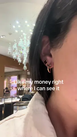 The best place to keep it #investment #girlmath #shopping #justeunclou #jewelryshopping #cartierearrings #loveearrings #jewelrytiktok #ringstack #everydayjewelry #everydayrings #timelessjewelry #cartier #cartierlovering #goldjewelry #vancleef #vca #vancleefbracelet #carnelian #motherofpearl #alhambra #fivemotif #vancleefnecklace #vancleefearrings #justagirl