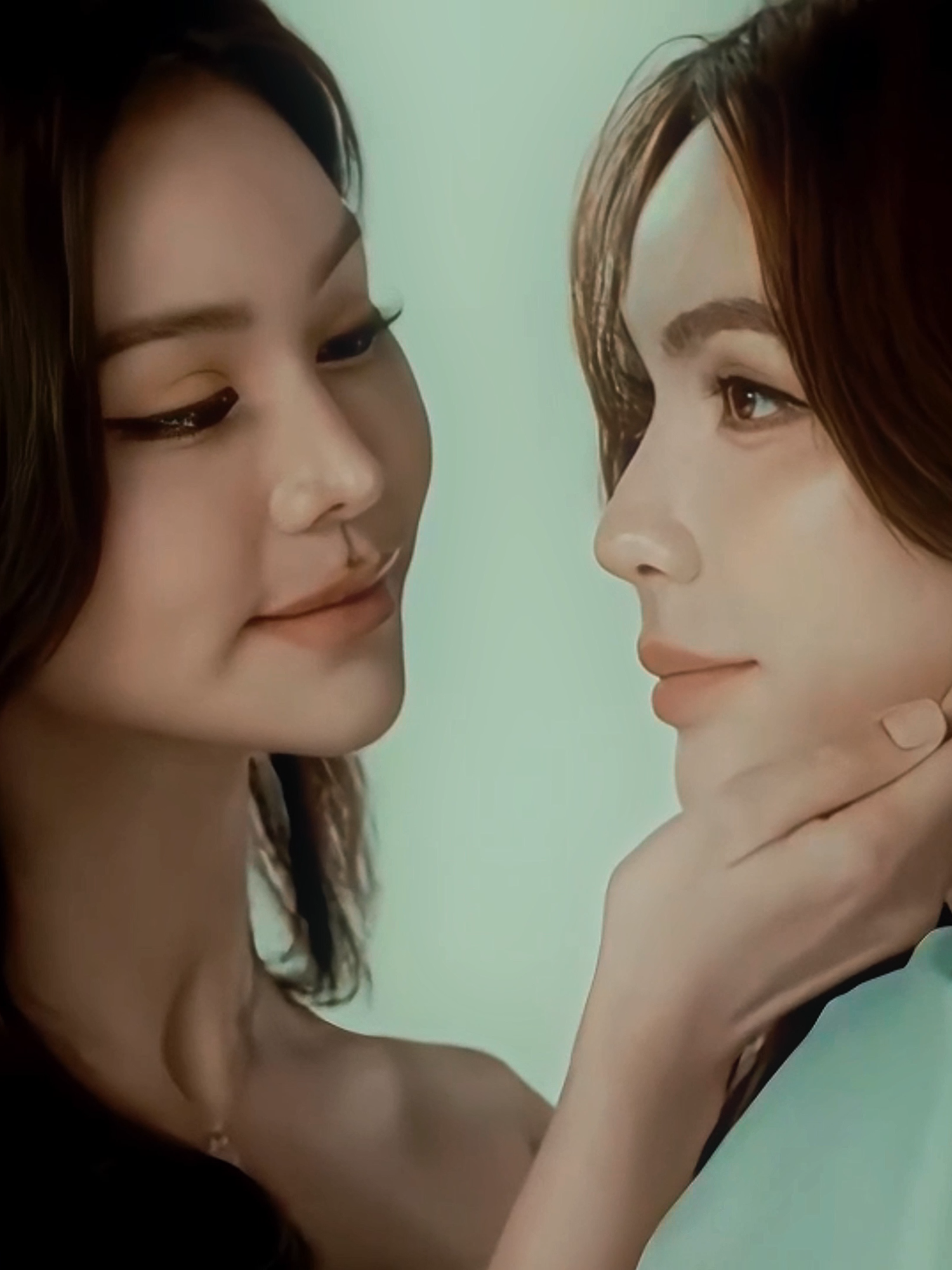 The way she looks at Charlotte.. always filled with something deeper... #englot #อิงล็อต #engfa