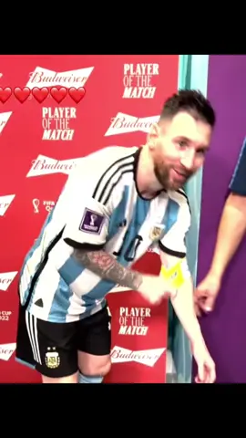 Messi Respect Moments in Football ⚽️❤️ #messi #respect #moments #respectmoments #football #futbol #barcelona #argentina #parati #foryoupage #pourtoi #fan #moment #fyp 