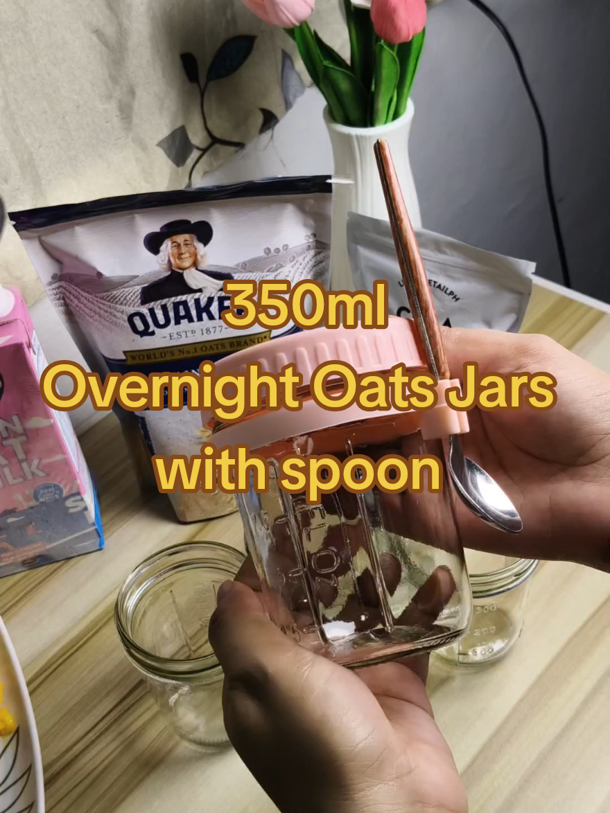 ✨350ml Overnight Oats Jars with spoon ✨ #foryou #budolfinds #readytoeat #chiaseed #honey #oatmeal #caloriedeficitmeals #overnightoats #diet #foodcontainer #glassjar #airtight #airtightcontainer #fyp 