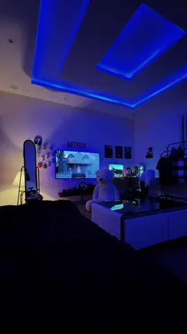 وبتشوف باقي بيت راعيهه خلاهه🚶🏻‍♂️💔.#fyp #اكسبلور #اكسبلورexplore #محمدبن_فطيس #foryoupage #دب #غرفة_نوم 