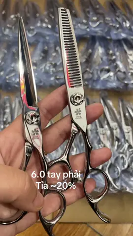 Sa bạc răng thẳng e sẵn sl mời khách ạ #keocattocnhatban #cattocnam #kéo #haircut #sakura #noidiatrung 