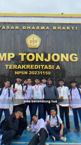 #CapCut #berandatiktok #xybca #trend #foryoupage #fyp #smpstory🌻 #smptonjong 