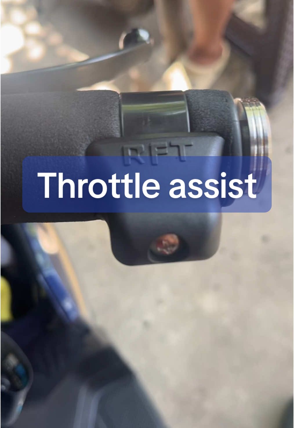 Motorcycle, ebike assist control, throttle control, nababawasan nito ang hand fatigue or pagod during driving lalo ma sa mga nag lolong ride. Easy to install and pwede sa motor, ebike, escooter. Hindi din to basta basta luluwag since naka screw sya. #throttleassist #throttlecontrol #longride #ebike #escooter #motorcycle #longride #iwasngalay #throttlefatigue 